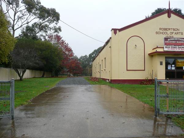 Robertson School of Arts (8/03/2013 12:29:01 PM)