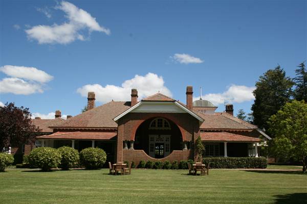 Petersons Armidale Winery & Guesthouse (9/03/2013 1:08:24 AM)
