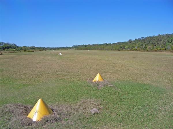 Tyagarah Airfield, Byron Bay (9/03/2013 1:54:48 AM)