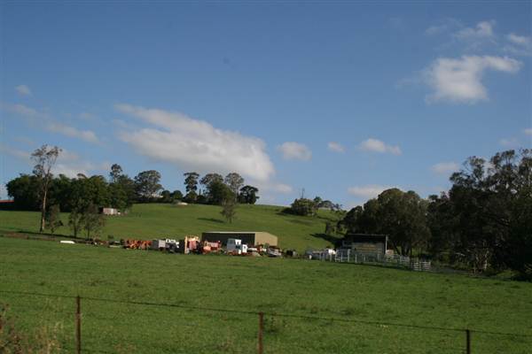 Tullimbar Village (9/03/2013 10:13:22 PM)
