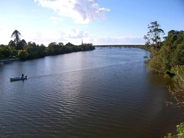 Taree (11/03/2013 5:54:43 AM)