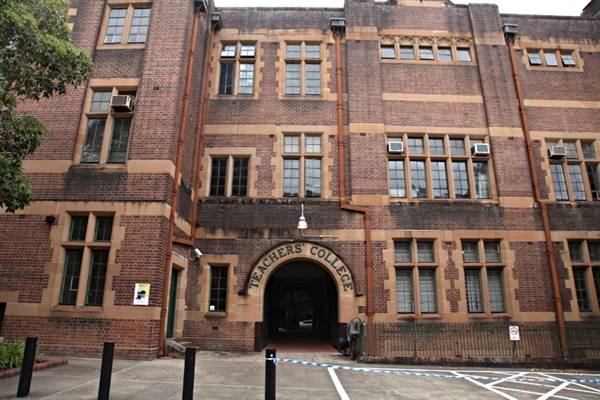 Old Teacher's College - The University of Sydney (27/11/2013)