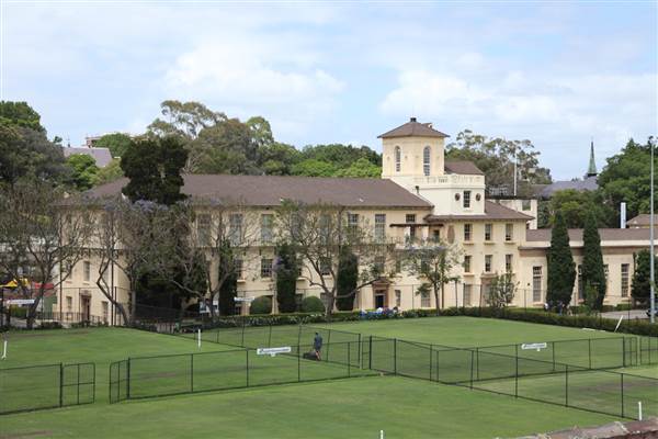 School of Physics - Sydney University (27/11/2013)