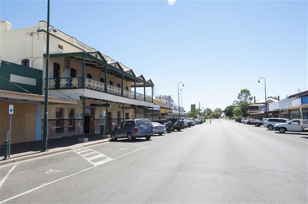 Bourke (11/12/2013)