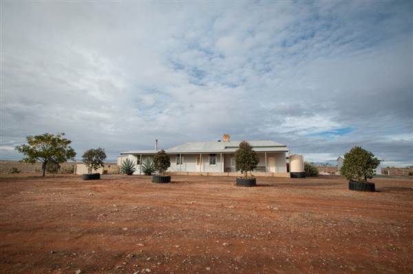 Mount Gipps Station (6/06/2013 - Credits: Colin McDougall)