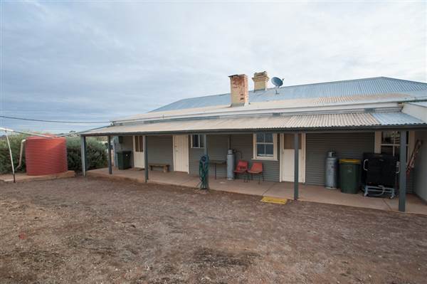Mount Gipps Station (6/06/2013 - Credits: Colin McDougall)