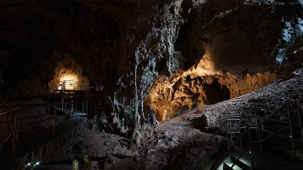 Jenolan Caves (9/06/2014 - Credits: Mary Barltrop)