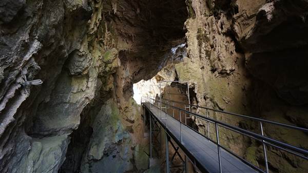 Jenolan Caves (9/06/2014 - Credits: Mary Barltrop)