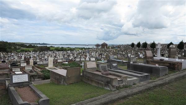 Botany Cemetery (24/02/2015 - Credits: Phillip Roope)