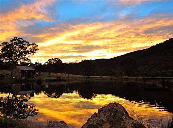 Moonbah Hut (20/11/2015)
