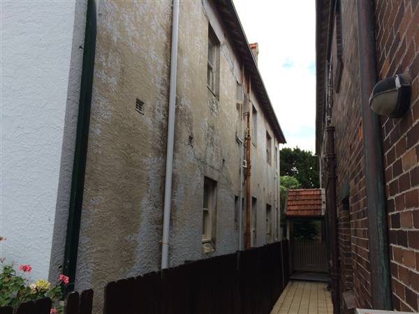 Curlewis Street (26/11/2015 - Credits: Shannon Wheeler)