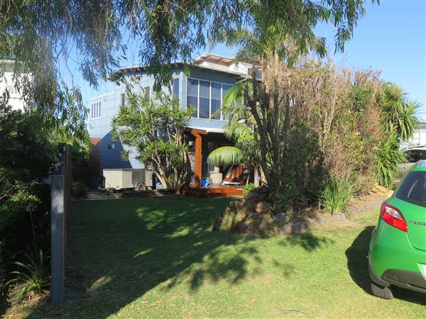 Kiama Downs neighbourhood - cul-de-sac 2 (7/12/2015)