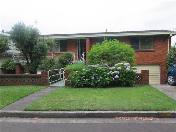 Allambie Heights neighbourhood (9/12/2015 - Credits: Peter Hicks)