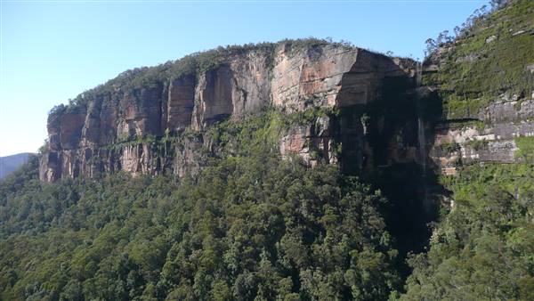 BLUE MOUNTAINS AERIALS (5/07/2016 - Credits: Mary Barltrop)