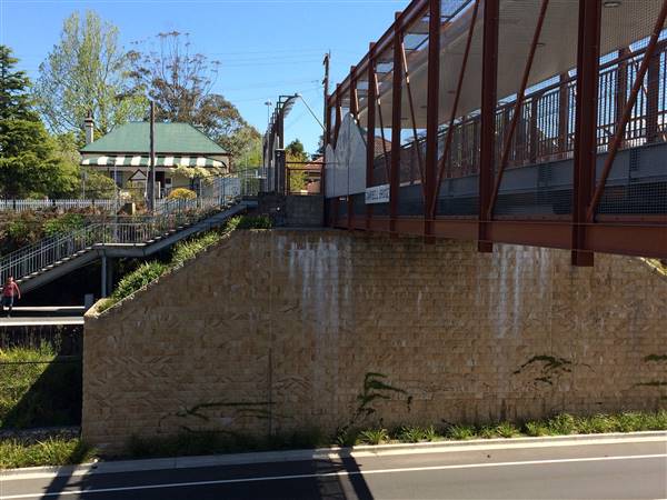 Hazelbrook Railway Station (25/10/2016)