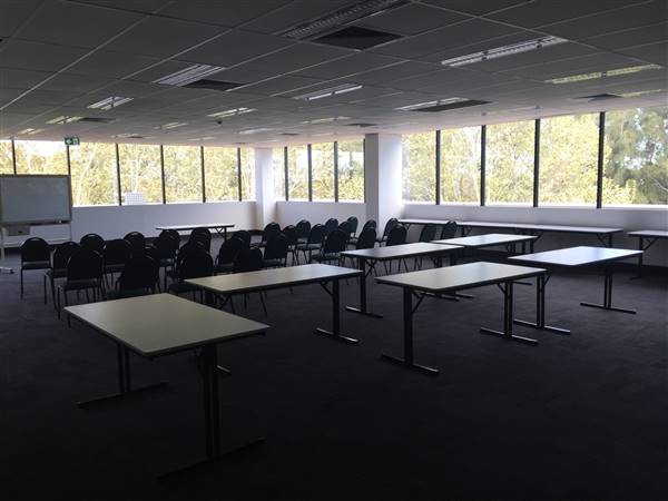 Lakes Business Park (20/03/2017)