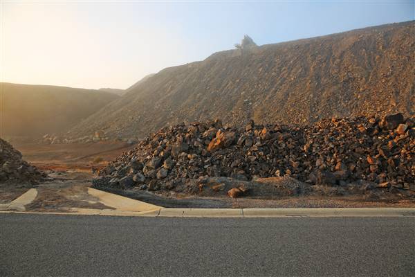 Broken Hill - ore deposit, Line of Lode Lookout and Miners Memorial (22/06/2017 - Credits: Lisa Scope)