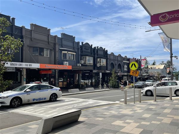 Coogee - Coogee Bay Rd - Coogee Bay Road (8/03/2021 - Credits: Cheryl Conway)