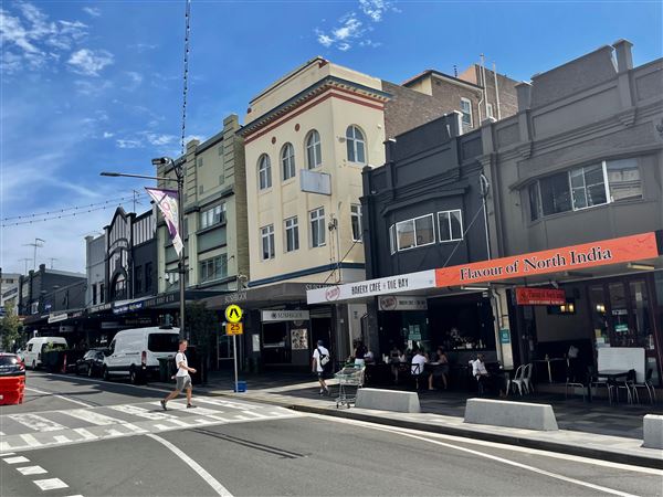 Coogee - Coogee Bay Rd - Coogee Bay Road (8/03/2021 - Credits: Cheryl Conway)