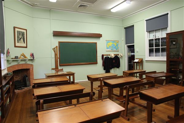 Western Plains Cultural Centre - 1950's classroom (11/05/2022 - Credits: Lisa Scope)