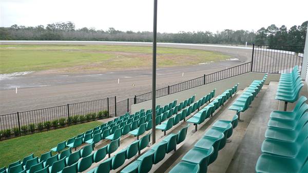 Menangle Park Paceway (28/02/2013 3:33:05 PM)