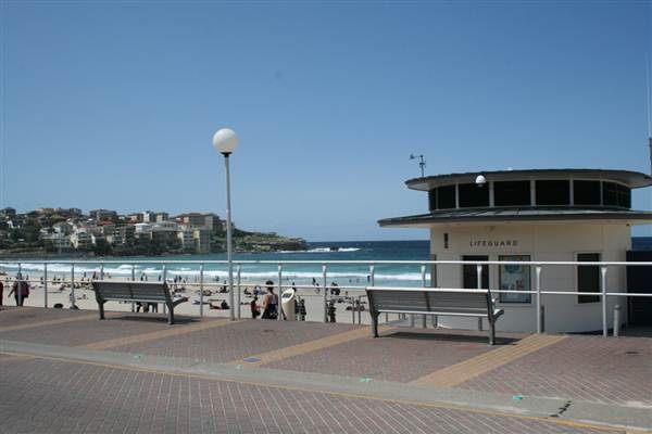 BONDI BEACH BUILDINGS (1/03/2013 11:02:16 AM)