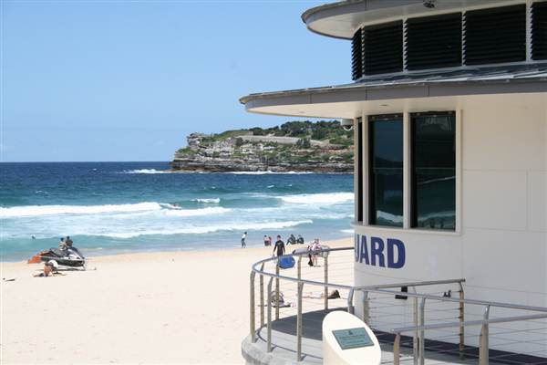 BONDI BEACH BUILDINGS (1/03/2013 11:02:33 AM)