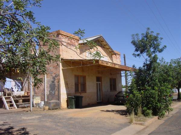 Cobar (4/03/2013 9:36:26 AM)