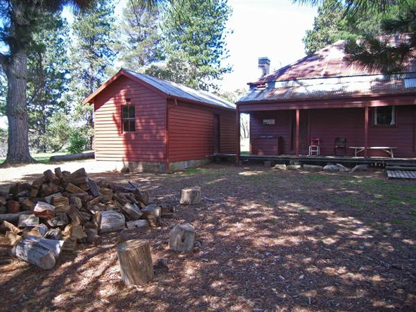 Currango Homestead (4/03/2013 12:12:54 PM)