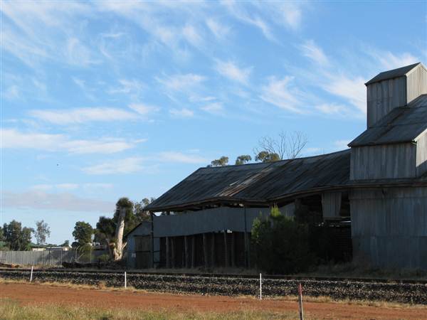 Flour Mill - West Wyalong (4/03/2013 3:11:17 PM)