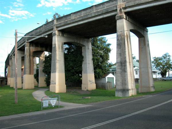Greave Street, Grafton (5/03/2013 11:13:41 AM)