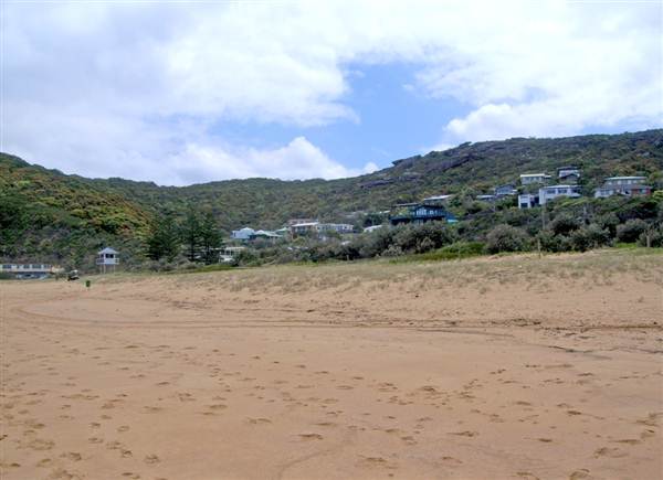Putty Beach (6/03/2013 10:54:19 AM)