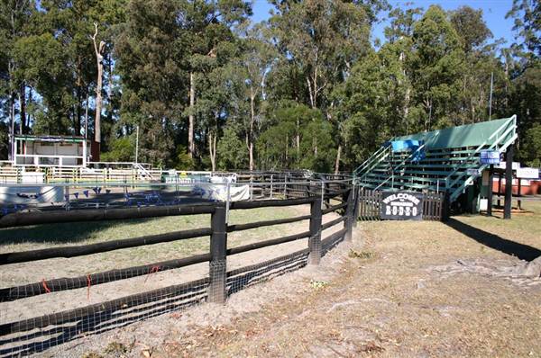 John Scott Kundabung Rodeo Grounds / Stables (6/03/2013 11:30:07 AM)