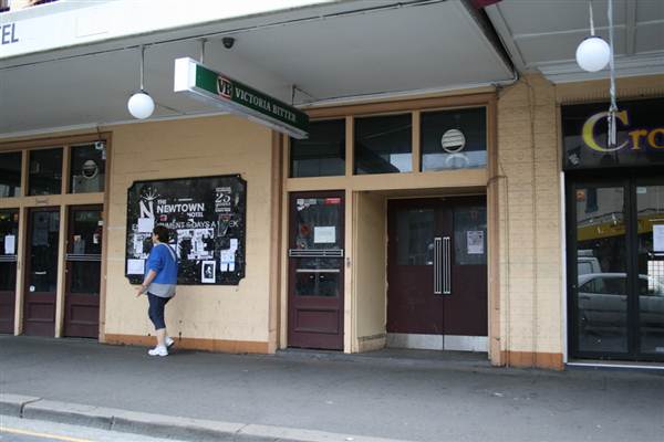 Newtown Retail Shops (7/03/2013 3:34:51 PM)