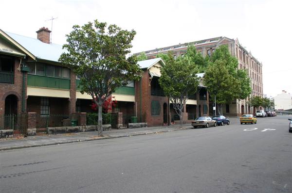 Millers Point - Windmill St (7/03/2013 11:25:31 PM)