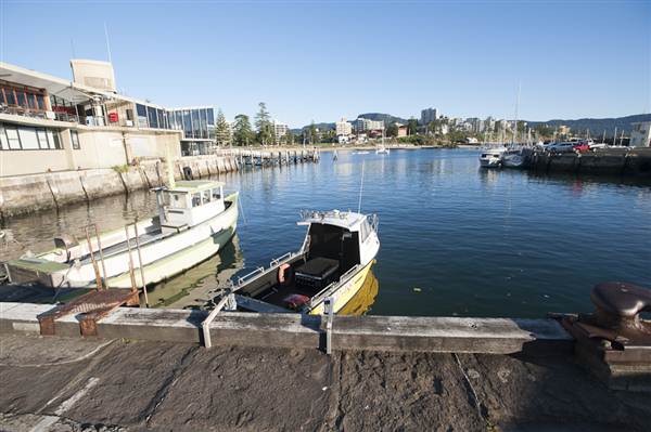 Wollongong Harbour (10/03/2013 12:51:47 PM)