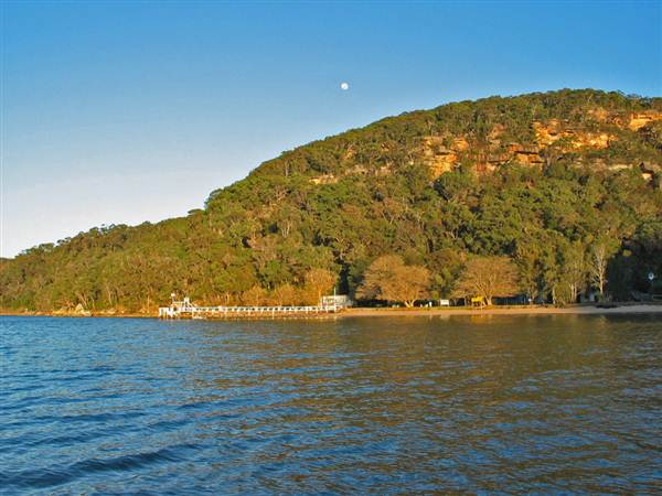 Currawong Beach Cottages & Basin Campground -  Ku-ring-gai Chase National Park (10/03/2013 9:45:05 PM)