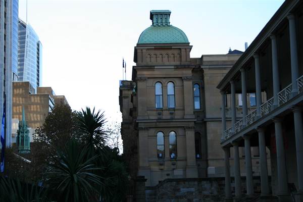 Sydney CBD - Macquarie Street (10/03/2013 9:59:26 PM)