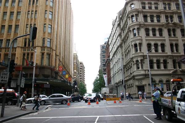 Sydney CBD - York St (11/03/2013 5:04:29 AM)