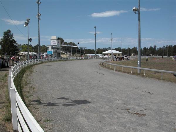Taree (11/03/2013 5:53:40 AM)