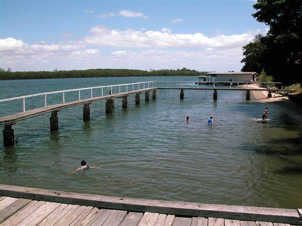 Taree (11/03/2013 5:53:54 AM)
