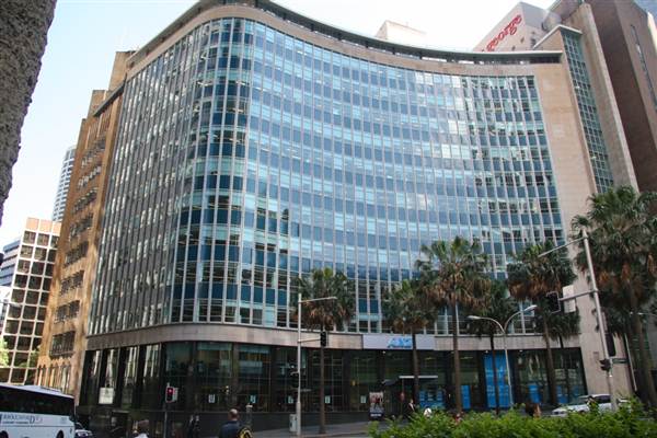 Qantas House, Chifley Square (11/03/2013 1:51:17 PM)