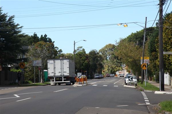 Willoughby residential road (14/03/2013)