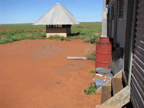 Farmcote Station - Broken Hill (26/04/2013)