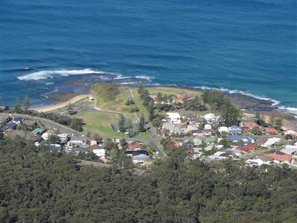 Sublime Point Lookout - Illawarra Escarpment State Conservation Area (14/09/2011 - Credits: Tony Brown /SISE)