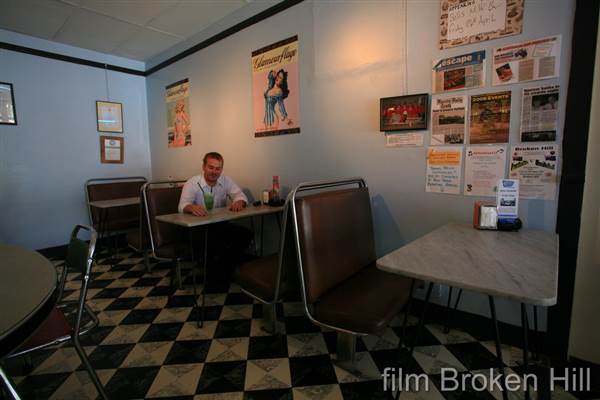 Bells Milk Bar (16/02/2009 - Credits: Mason Curtis)