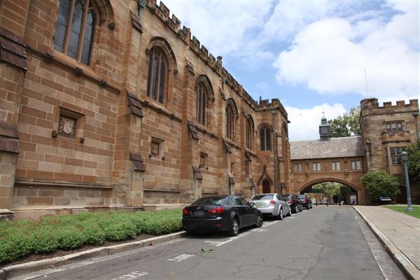 The Quadrangle Building - Sydney University (26/11/2013)