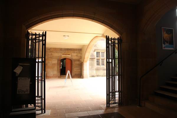 The Quadrangle Building - Sydney University (26/11/2013)