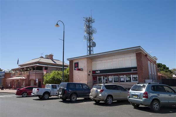Bourke (11/12/2013)