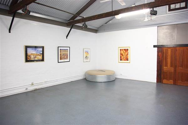 Cootamundra Arts Centre - Cootamundra Arts Centre. Great location for production centre or home base. (16/12/2014)